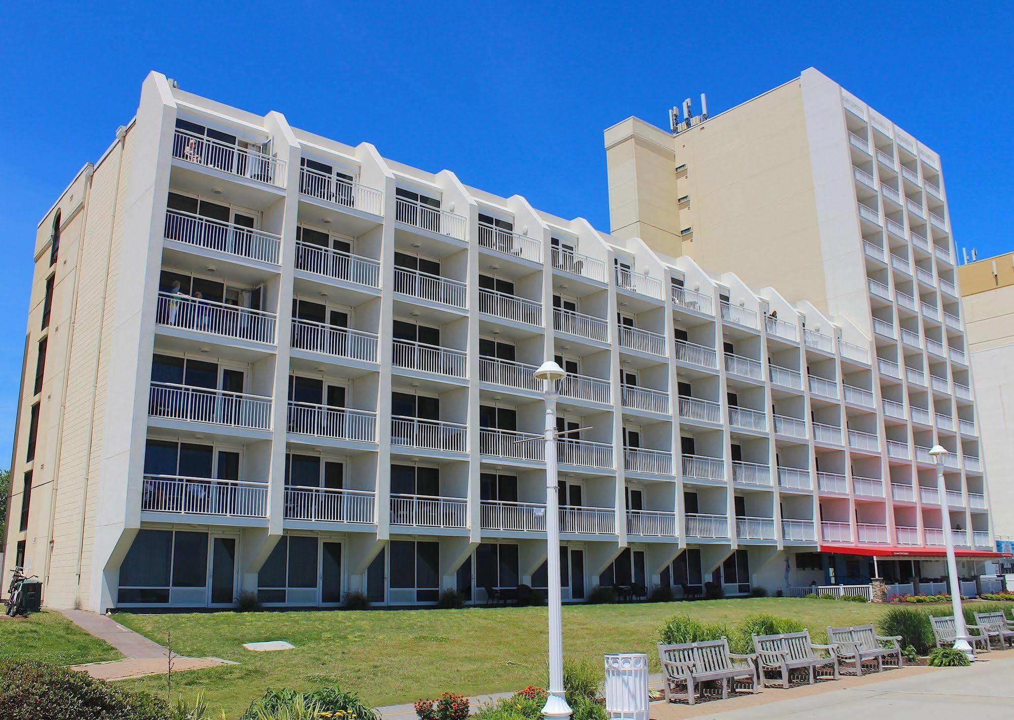 Ocean Sands Resort, Oceanfront, Virginia By Vacatia 3*