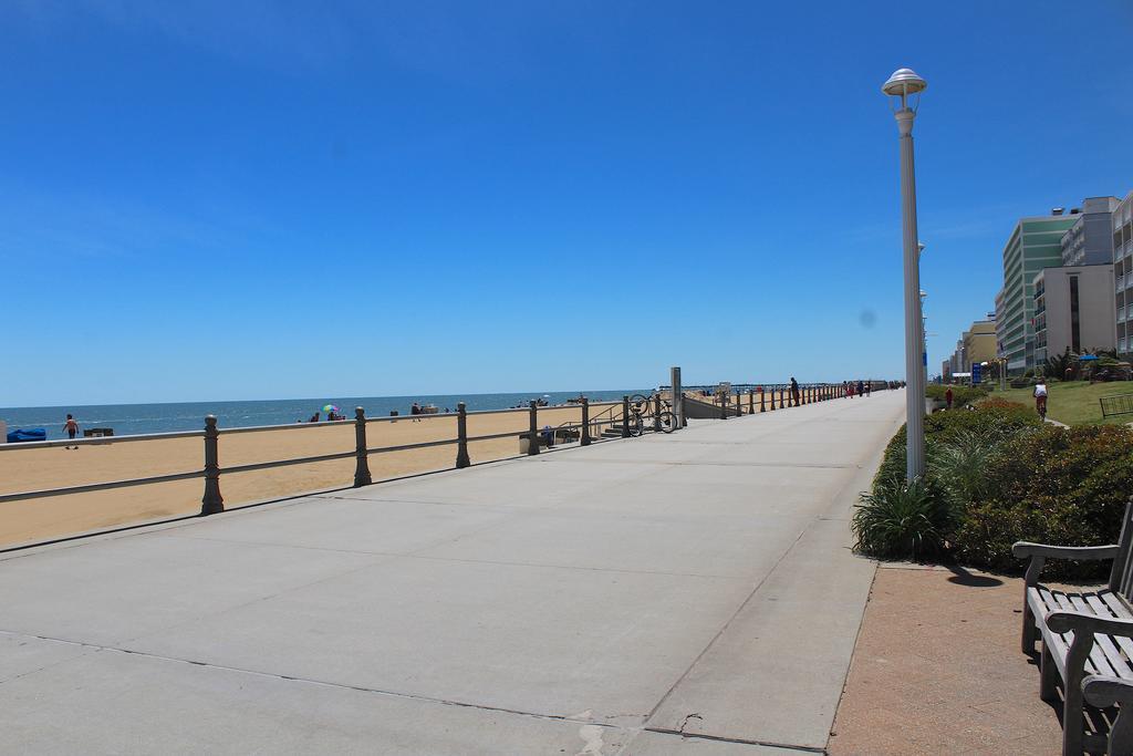 Ocean Sands Resort, Oceanfront, Virginia By Vacatia Virginia Beach